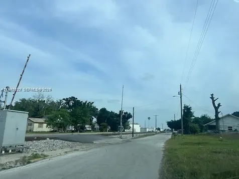 610 NW Phosphate Boulevard Other City - In The State Of Florida FL 33860