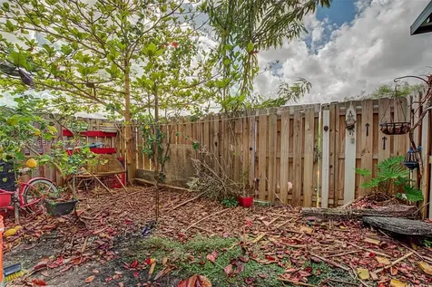 445 NE 4th Street Florida City FL 33034