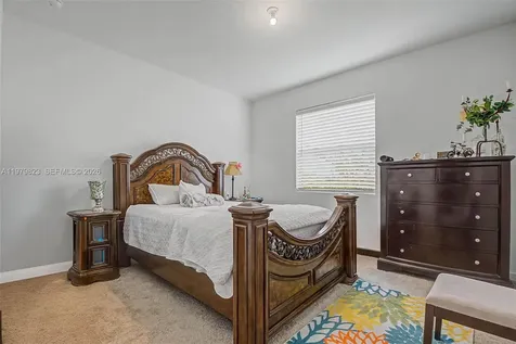 445 NE 4th Street Florida City FL 33034