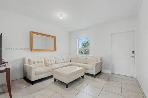 445 NE 4th Street Florida City FL 33034