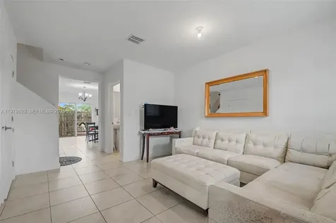 445 NE 4th Street Florida City FL 33034