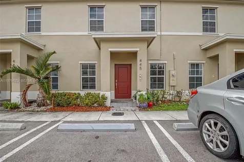 445 NE 4th Street Florida City FL 33034
