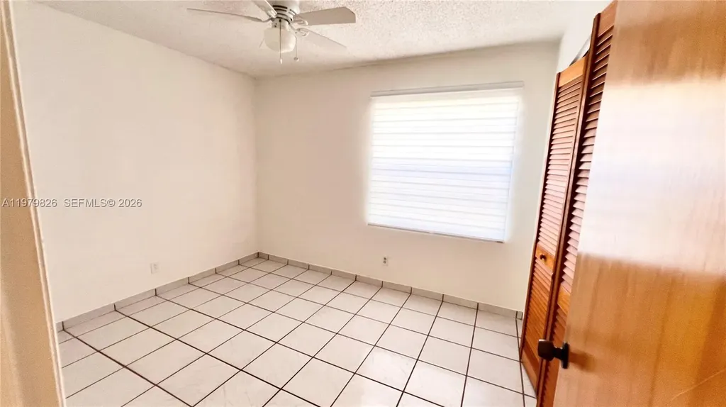 809 Twin Lakes Drive Coral Springs FL 33071