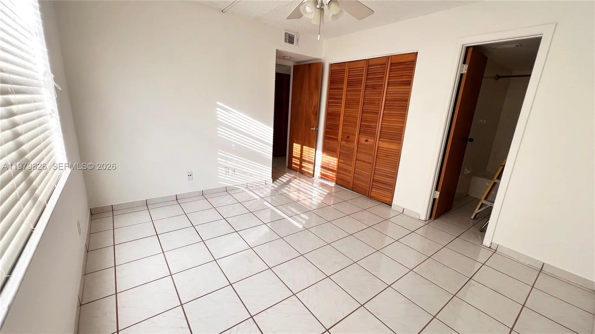 809 Twin Lakes Drive Coral Springs FL 33071