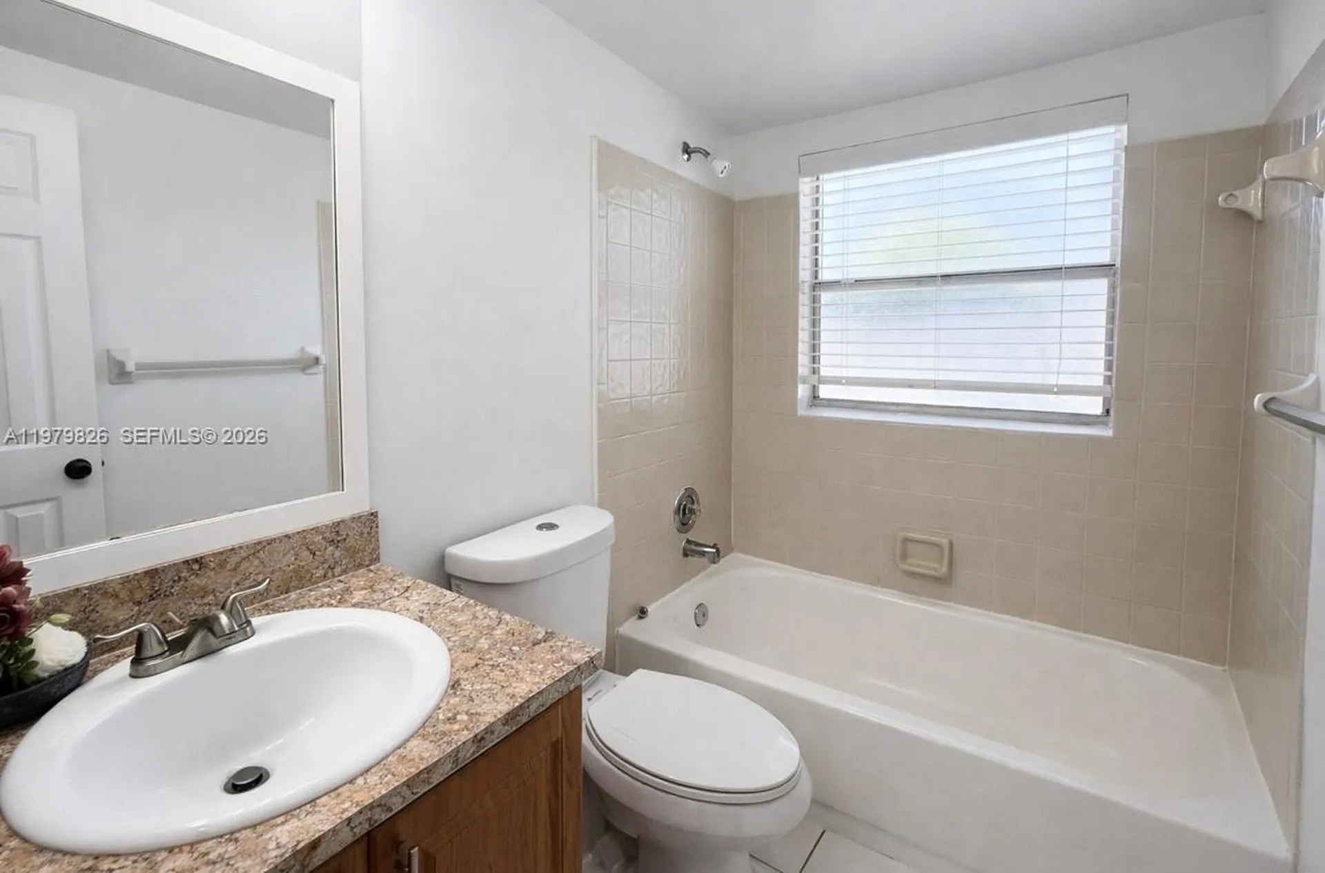809 Twin Lakes Drive Coral Springs FL 33071