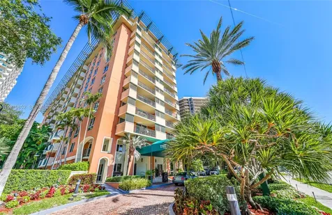 2951 S Bayshore Drive Coconut Grove FL 33133