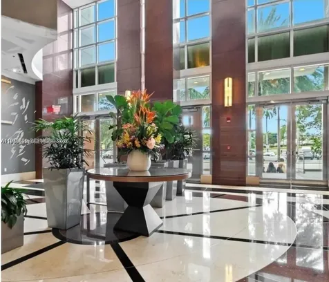 244 NE Biscayne Boulevard Miami FL 33132