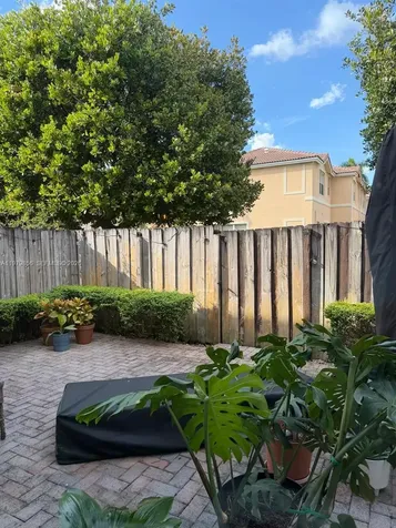 Miami FL 33186