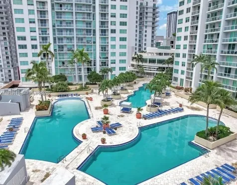 244 NE Biscayne Boulevard Miami FL 33132