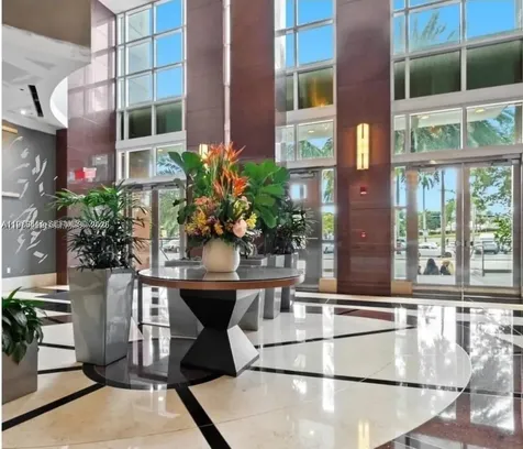244 NE Biscayne Boulevard Miami FL 33132