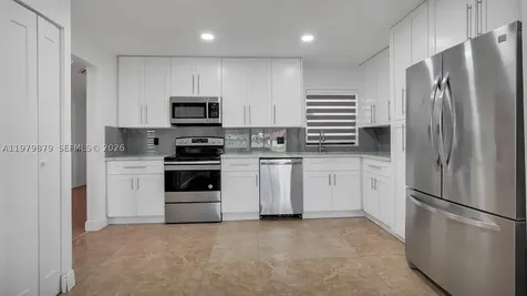 3251 Inverrary Boulevard W Lauderhill FL 33319