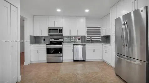 3251 Inverrary Boulevard W Lauderhill FL 33319