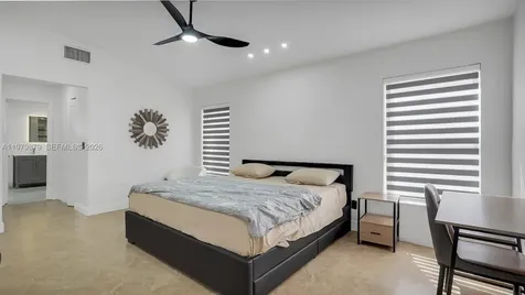 3251 Inverrary Boulevard W Lauderhill FL 33319