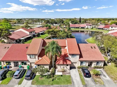 3251 Inverrary Boulevard W Lauderhill FL 33319