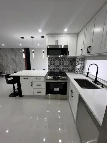 17021 N Bay Road Sunny Isles Beach FL 33160