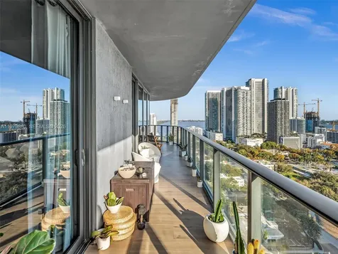 121 NE 34th Street Miami FL 33137