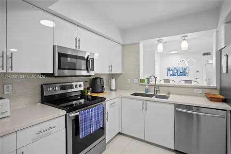 529 E Sheridan Street Dania Beach FL 33004