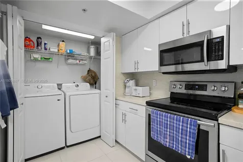 529 E Sheridan Street Dania Beach FL 33004