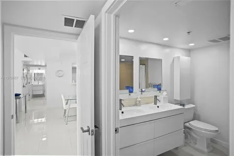 529 E Sheridan Street Dania Beach FL 33004