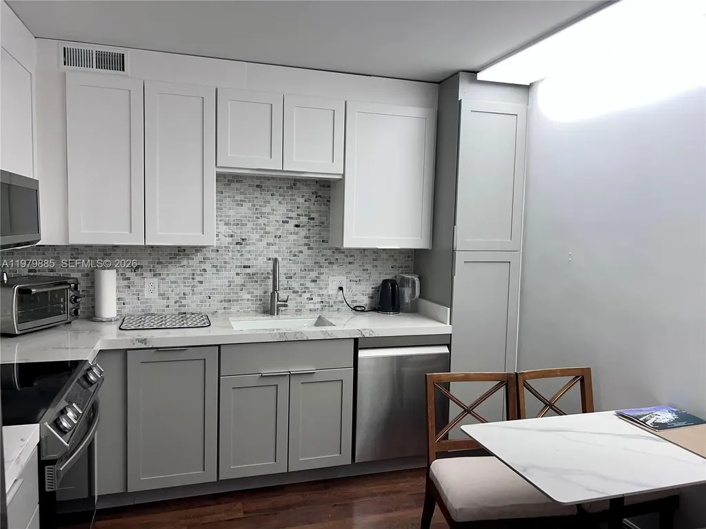 2801 NE 183rd Street Aventura FL 33160