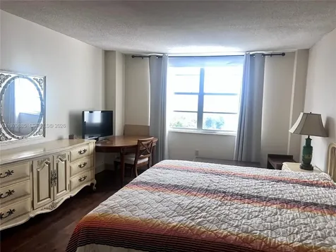 2801 NE 183rd Street Aventura FL 33160