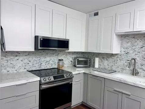 2801 NE 183rd Street Aventura FL 33160