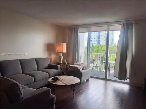 2801 NE 183rd Street Aventura FL 33160