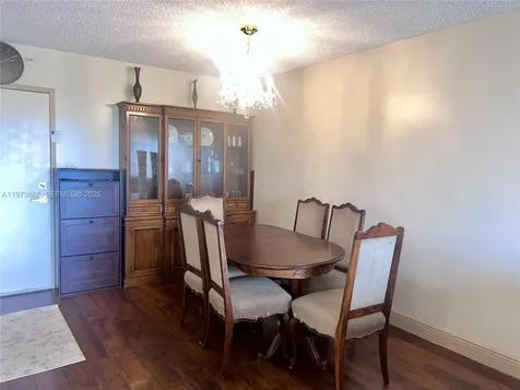 2801 NE 183rd Street Aventura FL 33160