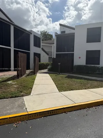 215 Lake Pointe Drive Oakland Park FL 33309