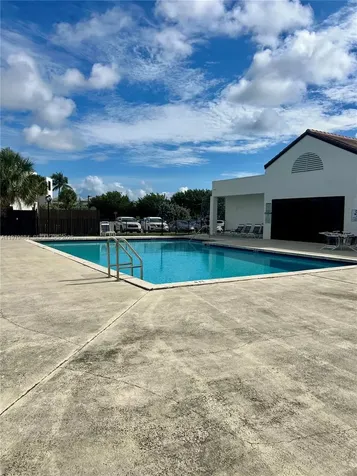 215 Lake Pointe Drive Oakland Park FL 33309