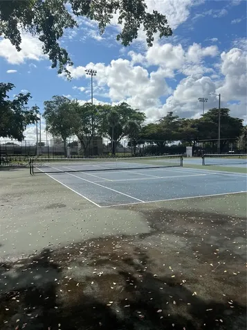 215 Lake Pointe Drive Oakland Park FL 33309