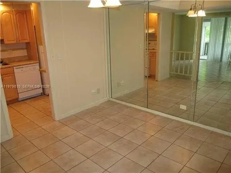 Lauderhill FL 33319