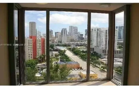 36 NW 6th Avenue Miami FL 33128
