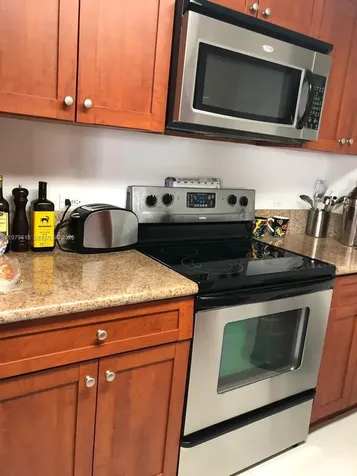36 NW 6th Avenue Miami FL 33128