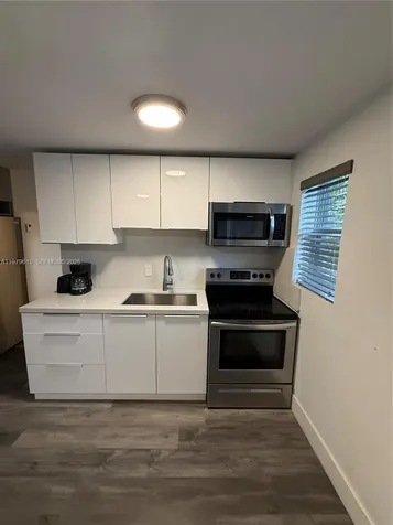 2020 Washington Street Hollywood FL 33020