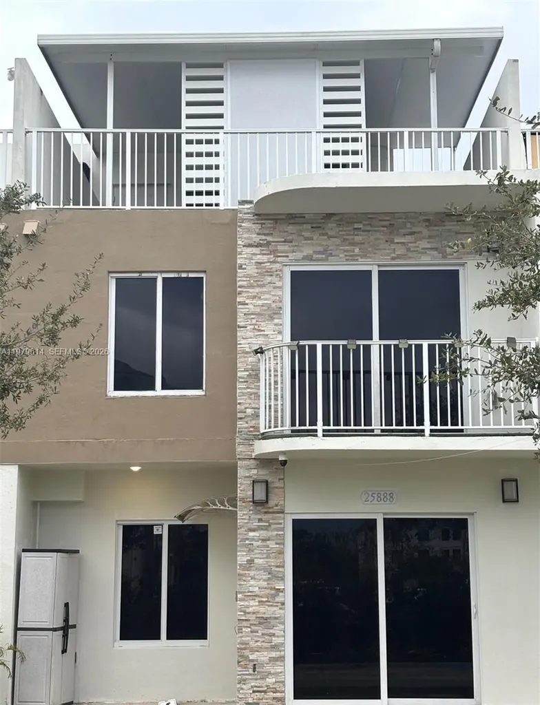 25888 SW 139th Pth Homestead FL 33032