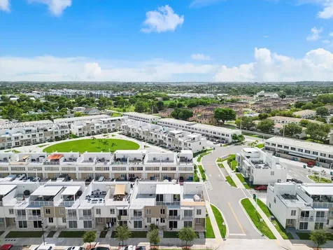 25888 SW 139th Pth Homestead FL 33032
