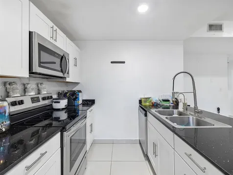 25888 SW 139th Pth Homestead FL 33032