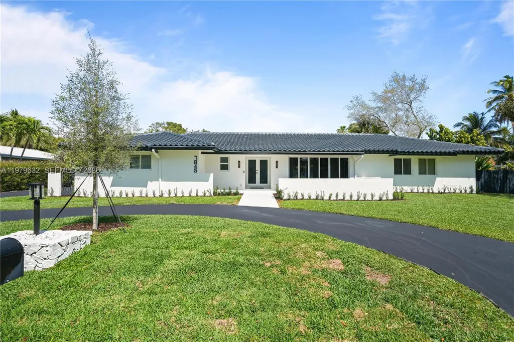 7845 SW 179th Terrace Palmetto Bay FL 33157