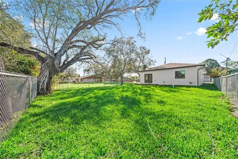 1735 NW 84th Street Miami FL 33147