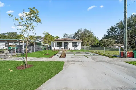 1735 NW 84th Street Miami FL 33147