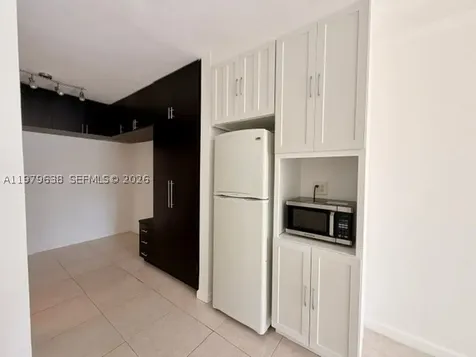 2445 Lake Pancoast Drive Miami Beach FL 33140