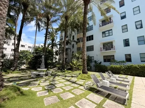 2445 Lake Pancoast Drive Miami Beach FL 33140