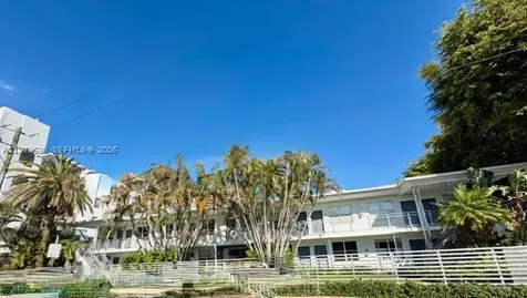2445 Lake Pancoast Drive Miami Beach FL 33140