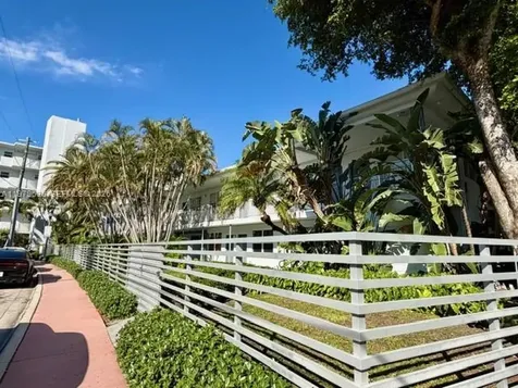2445 Lake Pancoast Drive Miami Beach FL 33140