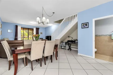 3892 Tree Top Drive Weston FL 33332