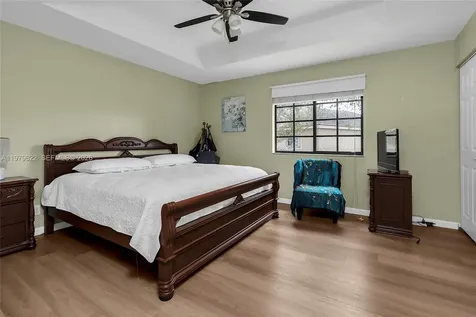 3892 Tree Top Drive Weston FL 33332