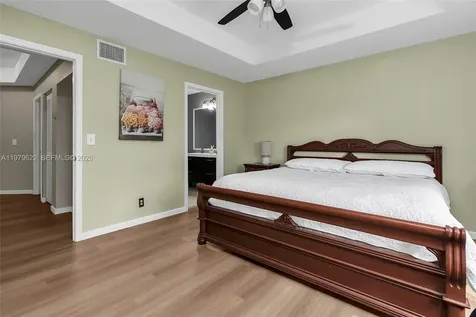 3892 Tree Top Drive Weston FL 33332