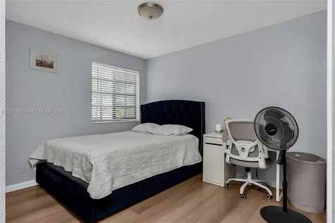 3892 Tree Top Drive Weston FL 33332