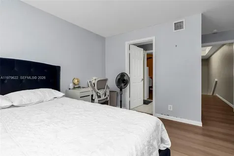 3892 Tree Top Drive Weston FL 33332